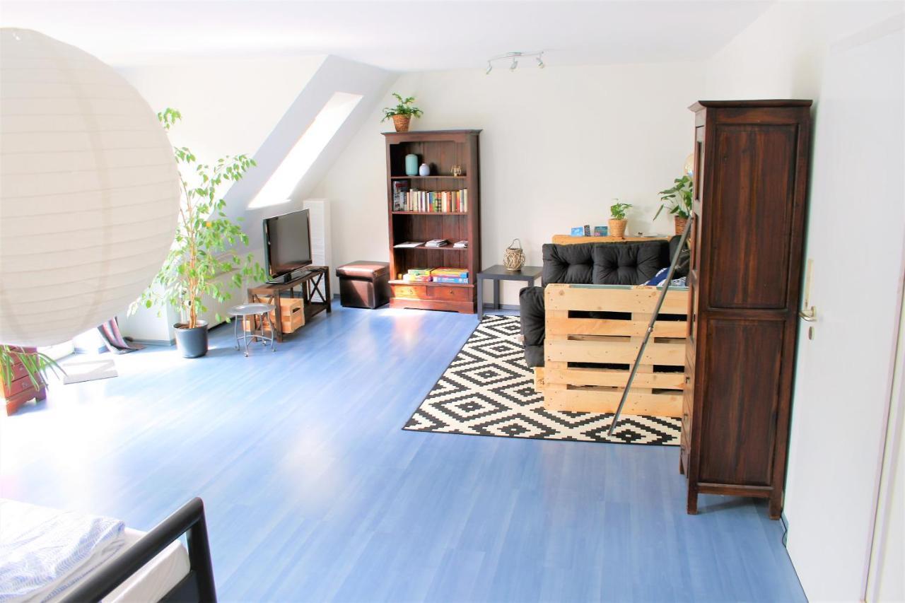 Zentrale Ferienwohnung Anker Im Sonnenblumenhaus Фленсбург Экстерьер фото